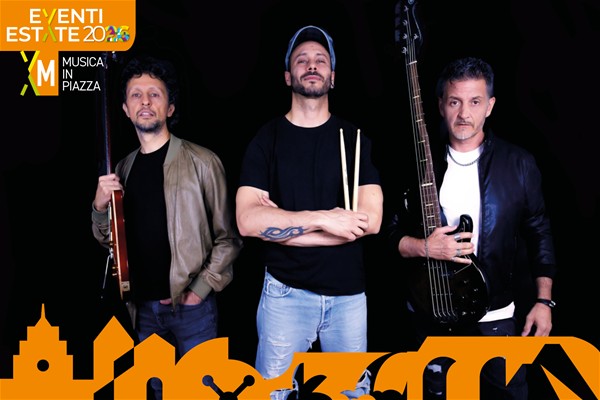 FUNKYTUDE - Musica in piazza